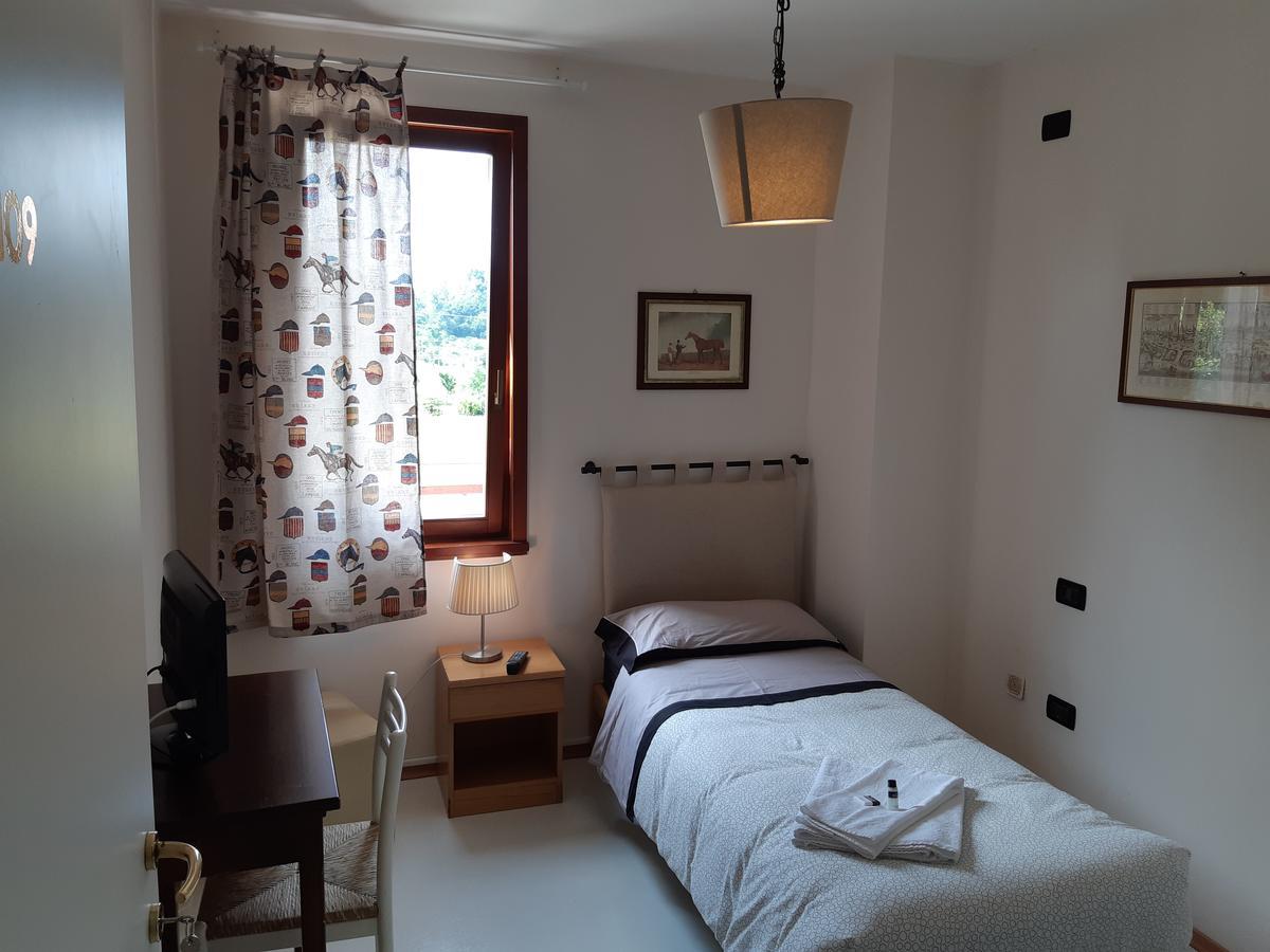 La Staffa Otel Liedolo Dış mekan fotoğraf